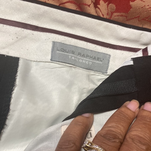 Bergamo, Preferred, Louis Raphael bundle of mens dress pants; size: 32W, 29L - Picture 12 of 12
